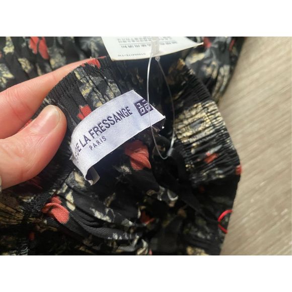 Uniqlo x Ines De La Fressange NWT Pleated Twist Skirt, Size Medium, MSRP $990 - Picture 3 of 11